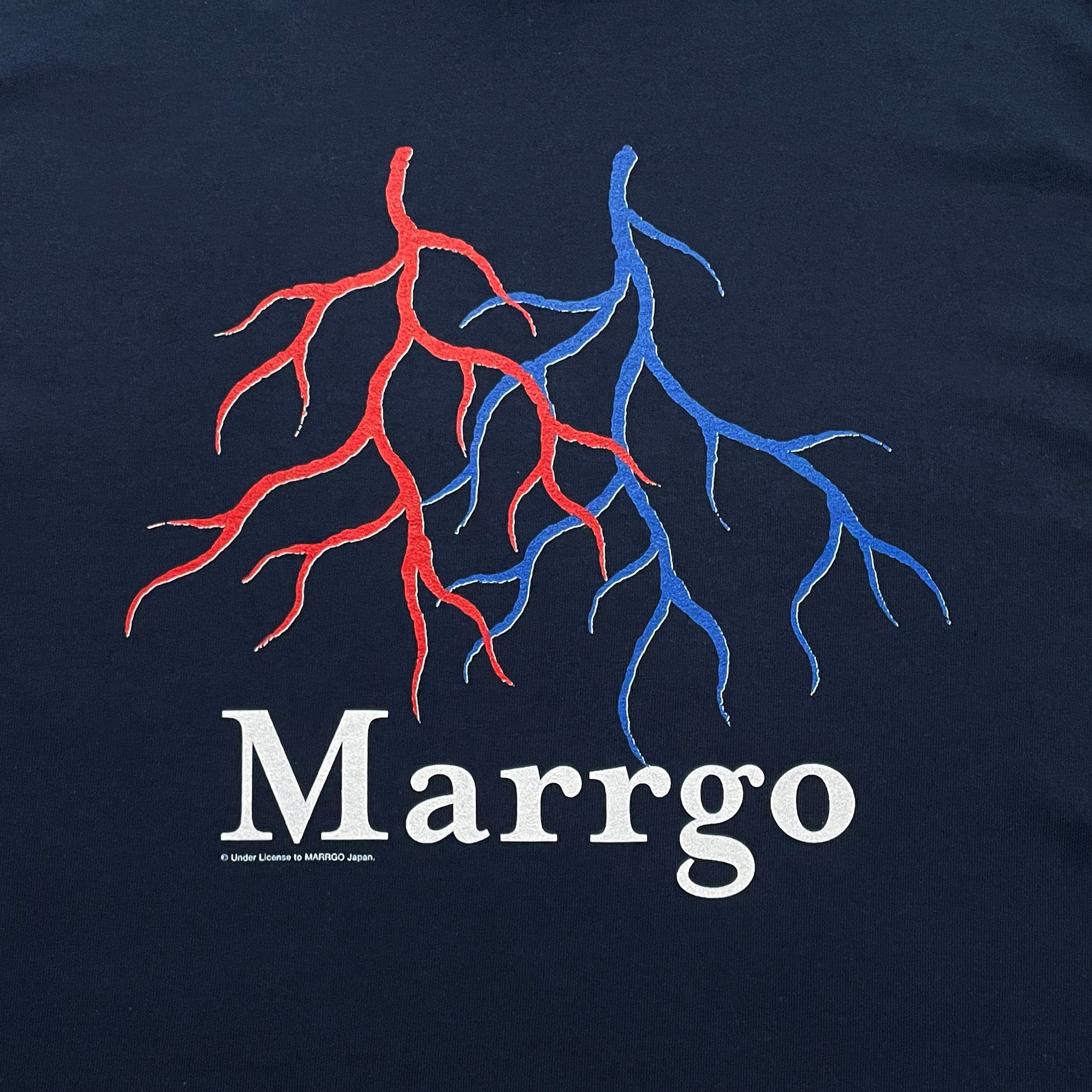 Blood ロングスリーブTシャツ ネイビー フロント グラフィック クローズアップ MARRGO