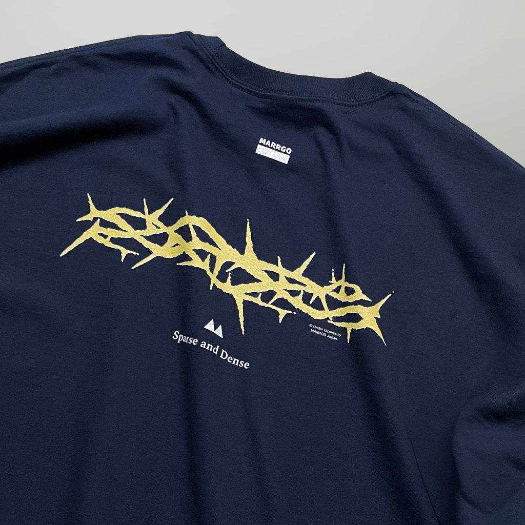 Ibara ロングスリーブTシャツ ネイビー バック グラフィック 斜め MARRGO