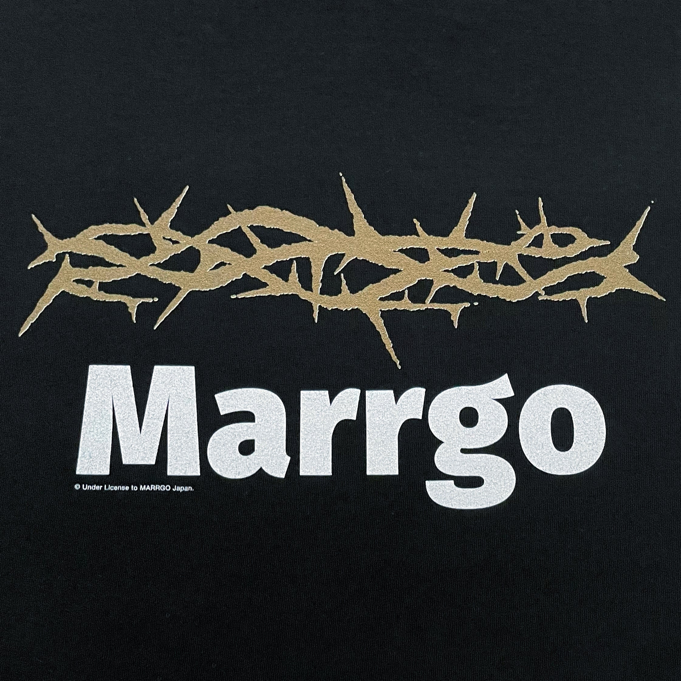 Ibara Tシャツ ブラック フロント グラフィック クローズアップ