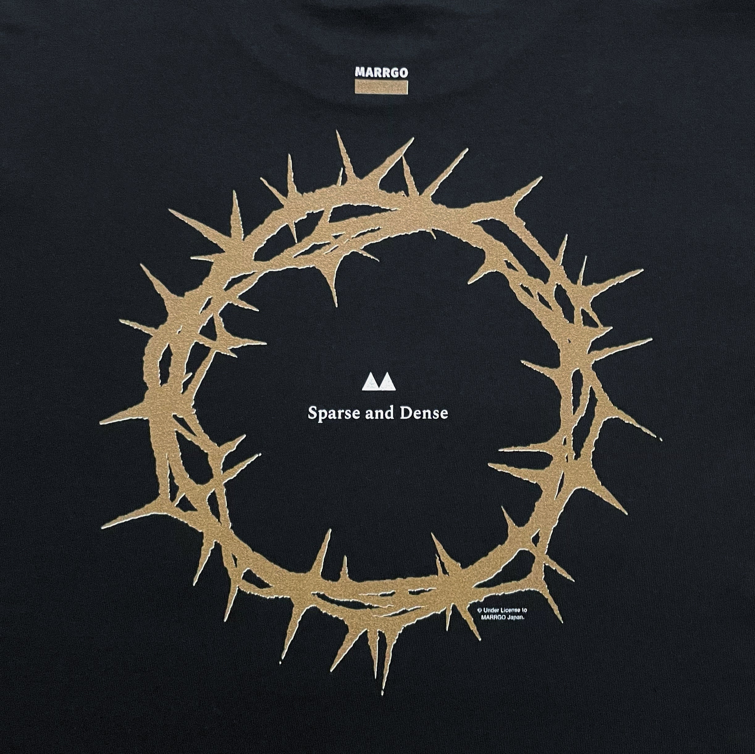 Ibara Tシャツ ブラック バック グラフィック クローズアップ