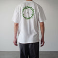 Ibara Tシャツ ホワイト バック モデル着用 いばら 円形 MARRGO