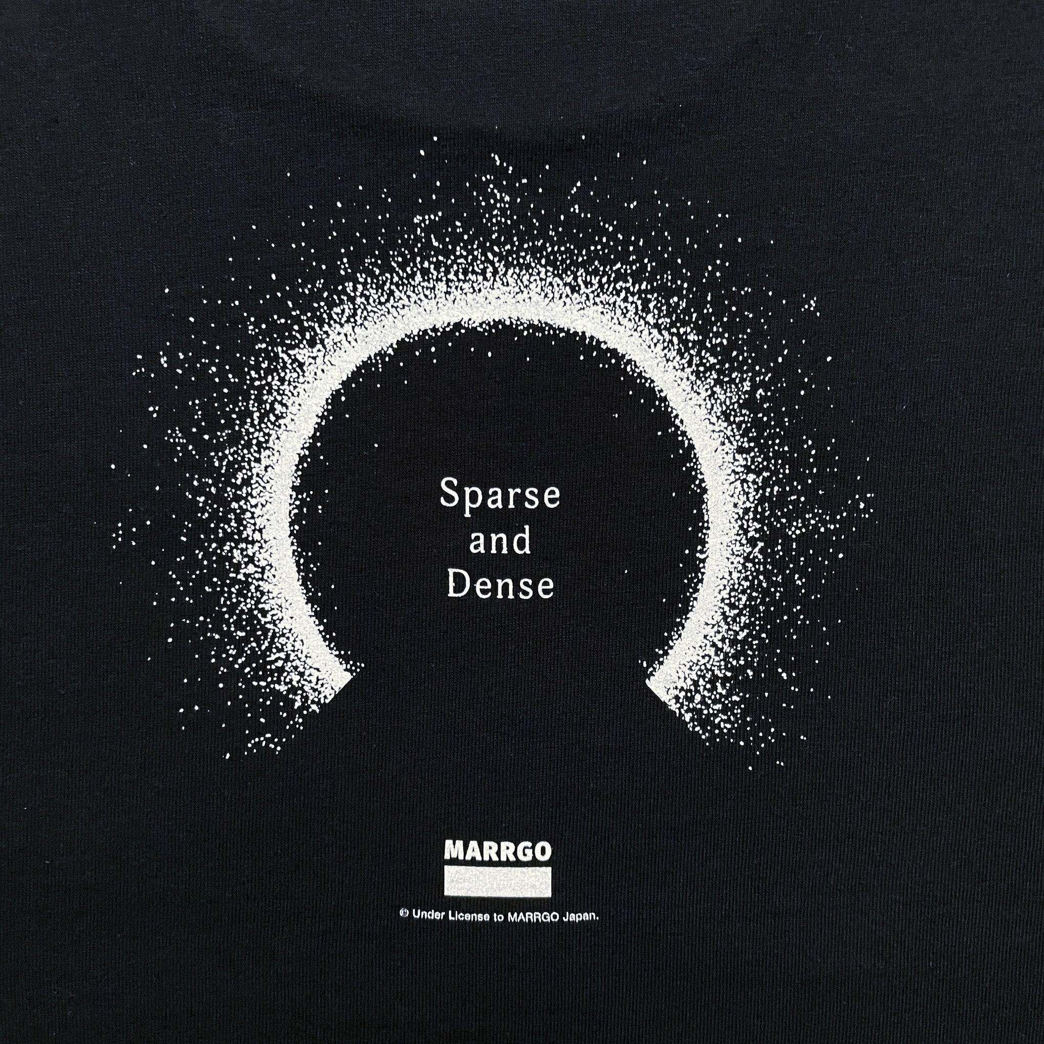 Odyssey ロングスリーブTシャツ ブラック バック グラフィック クローズアップ MARRGO