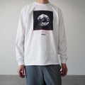 Odyssey ロングスリーブTシャツ ホワイト フロント モデル着用 惑星 地球 MARRGO