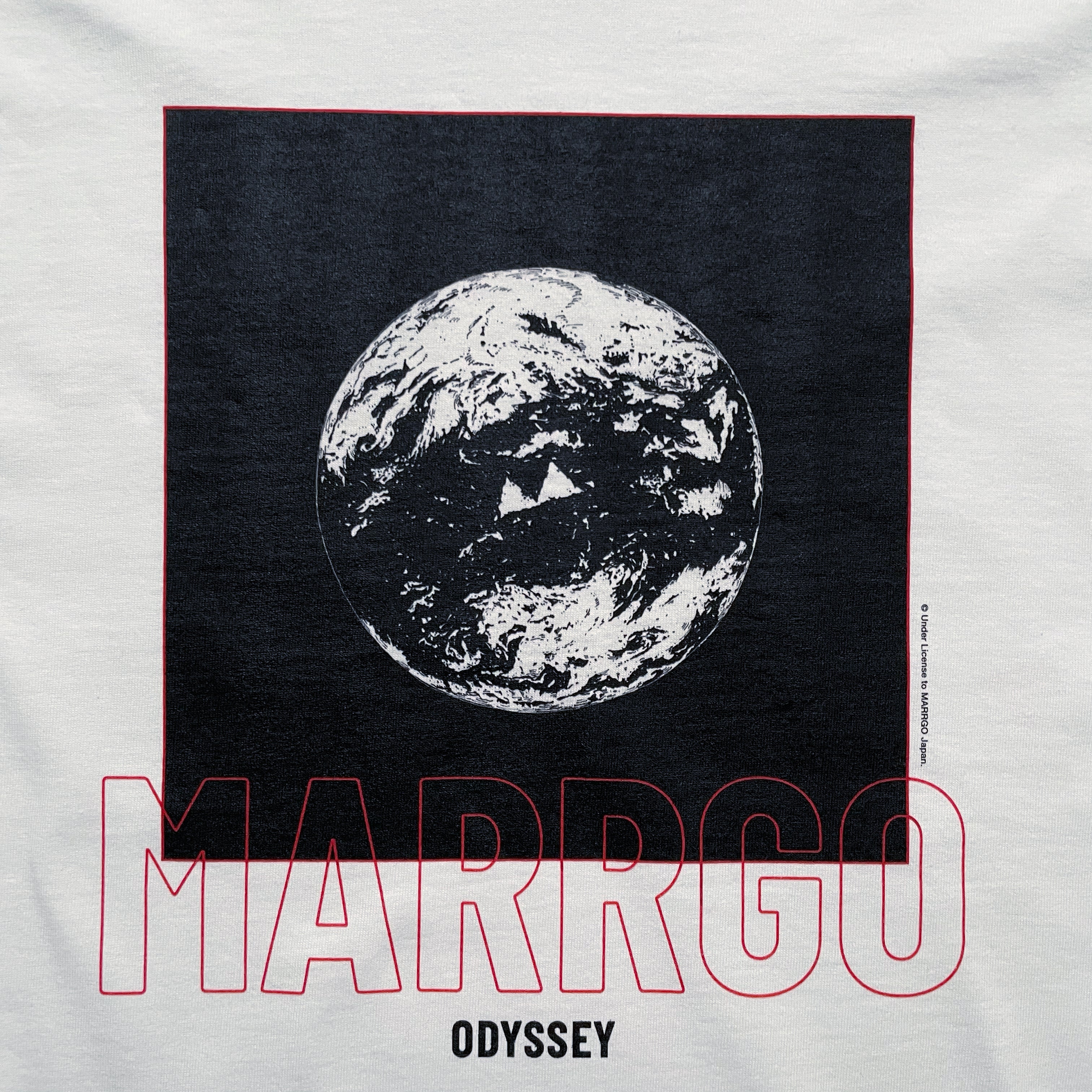 Odyssey ロングスリーブTシャツ ホワイト フロント グラフィック クローズアップ