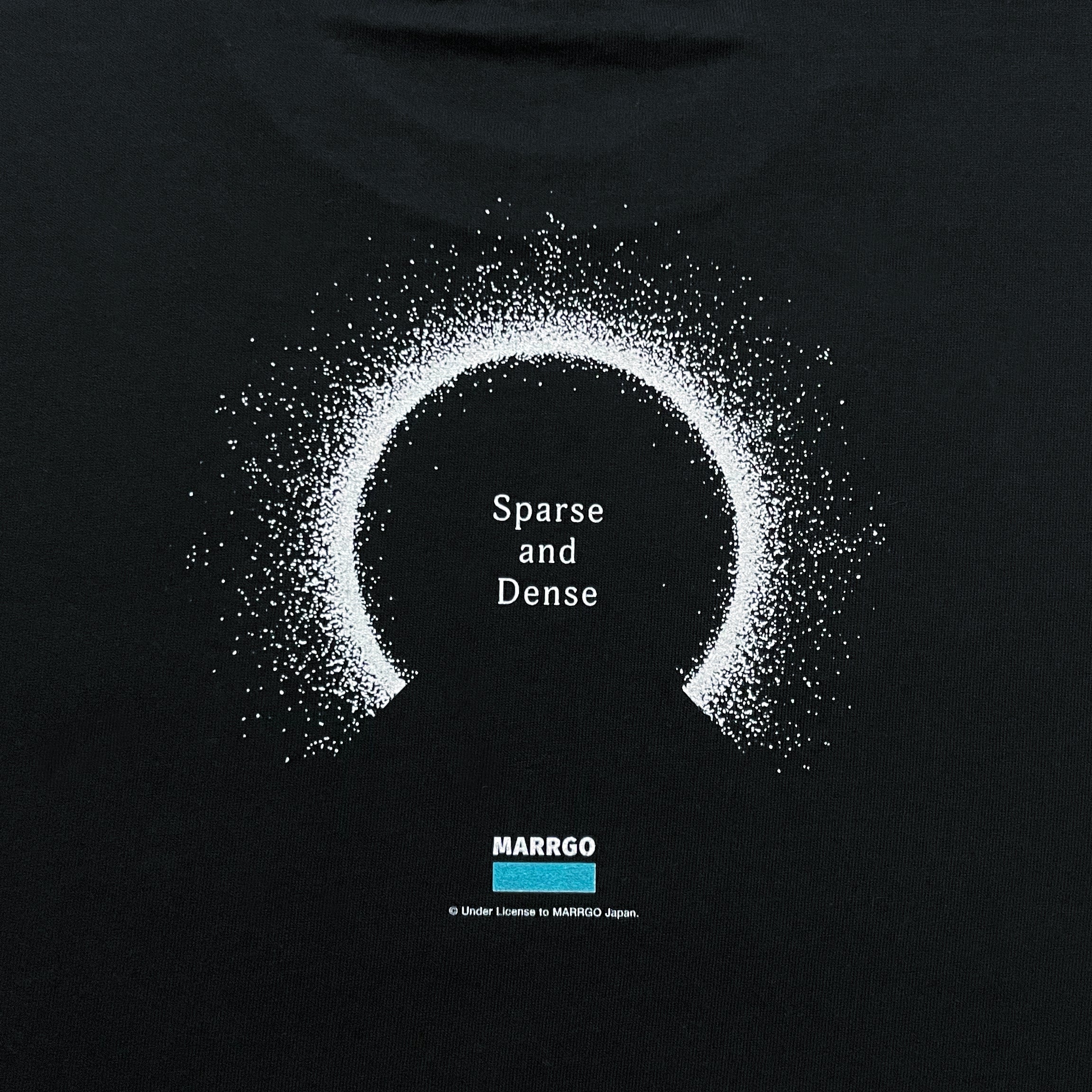 Odyssey Tシャツ ブラック バック グラフィック クローズアップ